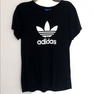 black adidas tee